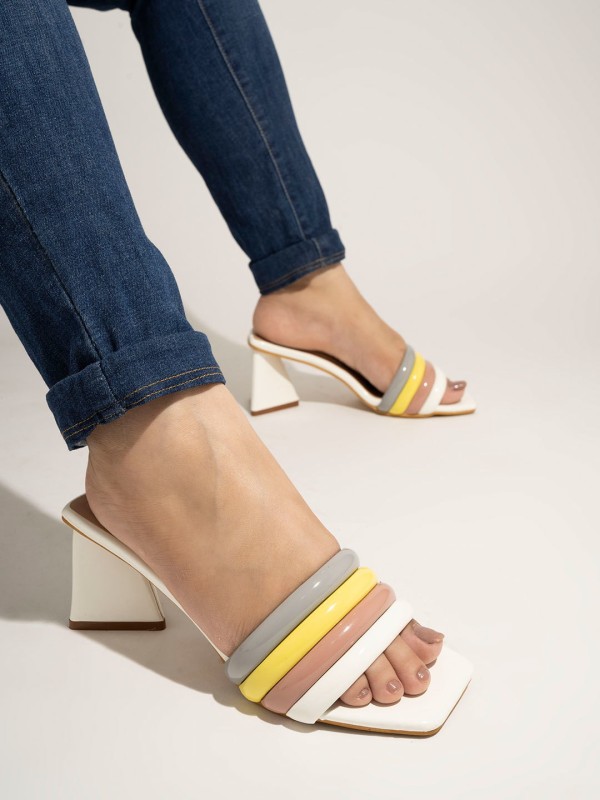 Shoetopia Women White Heels