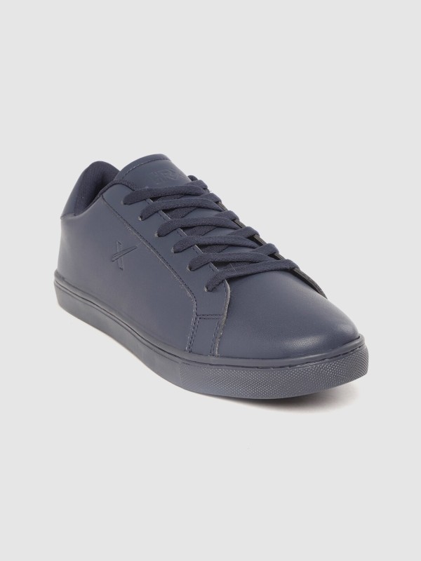 Hrx By Hrithik Roshan By Hrithik Roshan Men Navy Blue Solid Skate Street Sneakers Sneakers For Men(Navy)