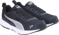 PUMA Draco Running Shoes For Men(Black, Grey)
