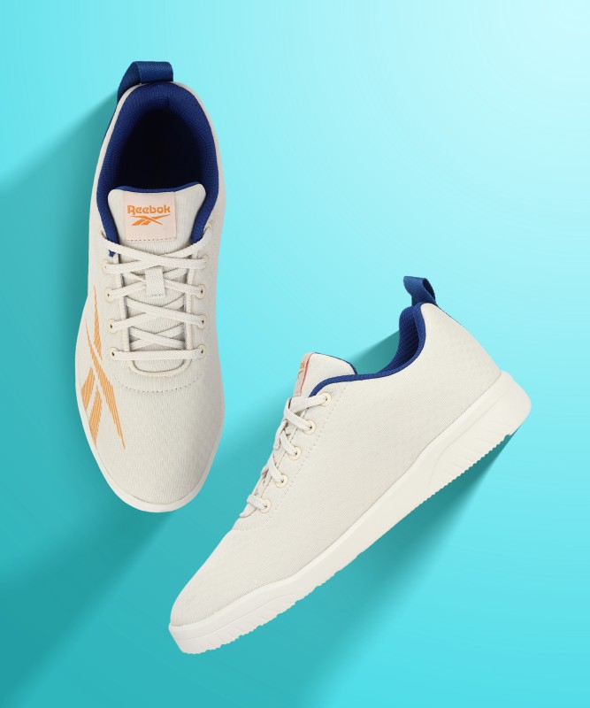 Reebok Motion Pluse M Walking Shoes For Men(Off White)
