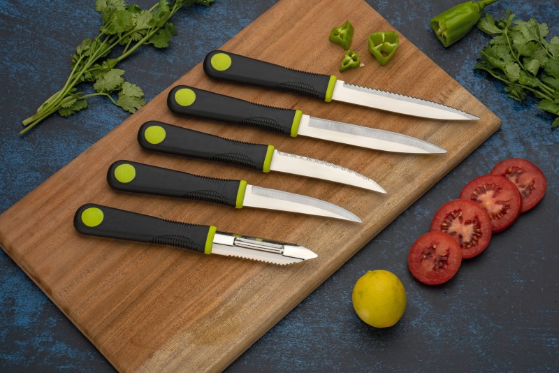 Flipkart Smartbuy 5 Pc Stainless Steel Knife Set Premium Stainless Steel With Soft Grip 4 Knife & 1 Peeler Set (Pack Of 5)