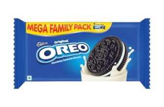 Cadbury Oreo Vanilla Flavour Creme Sandwich Biscuit Mega Family Pack, 876.75G