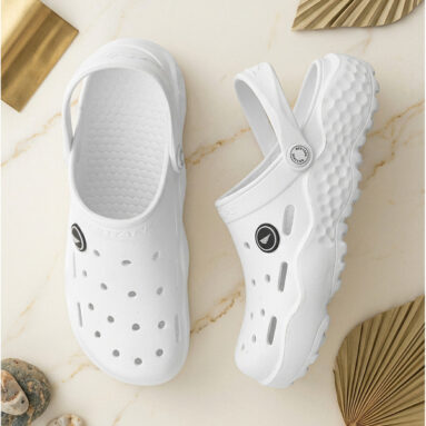 Red Tape Men Clogs(White , 8)